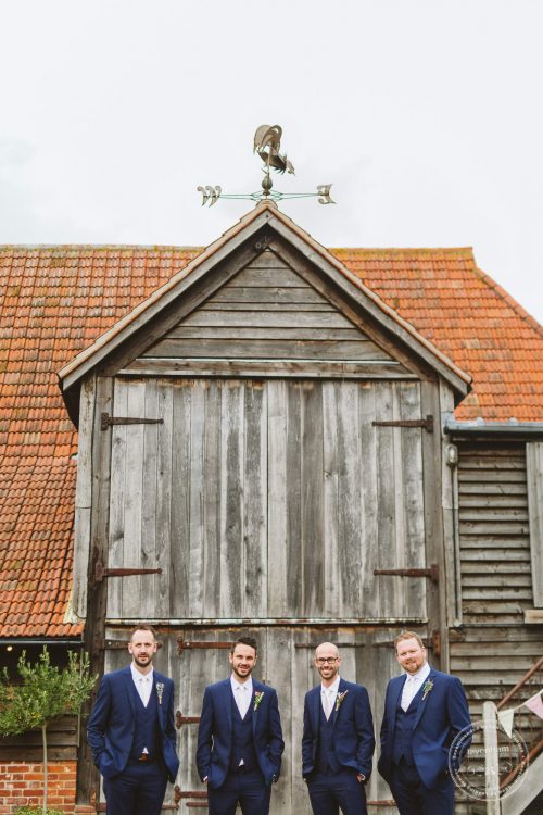 011016-moreves-barn-wedding-photographer-essex-040